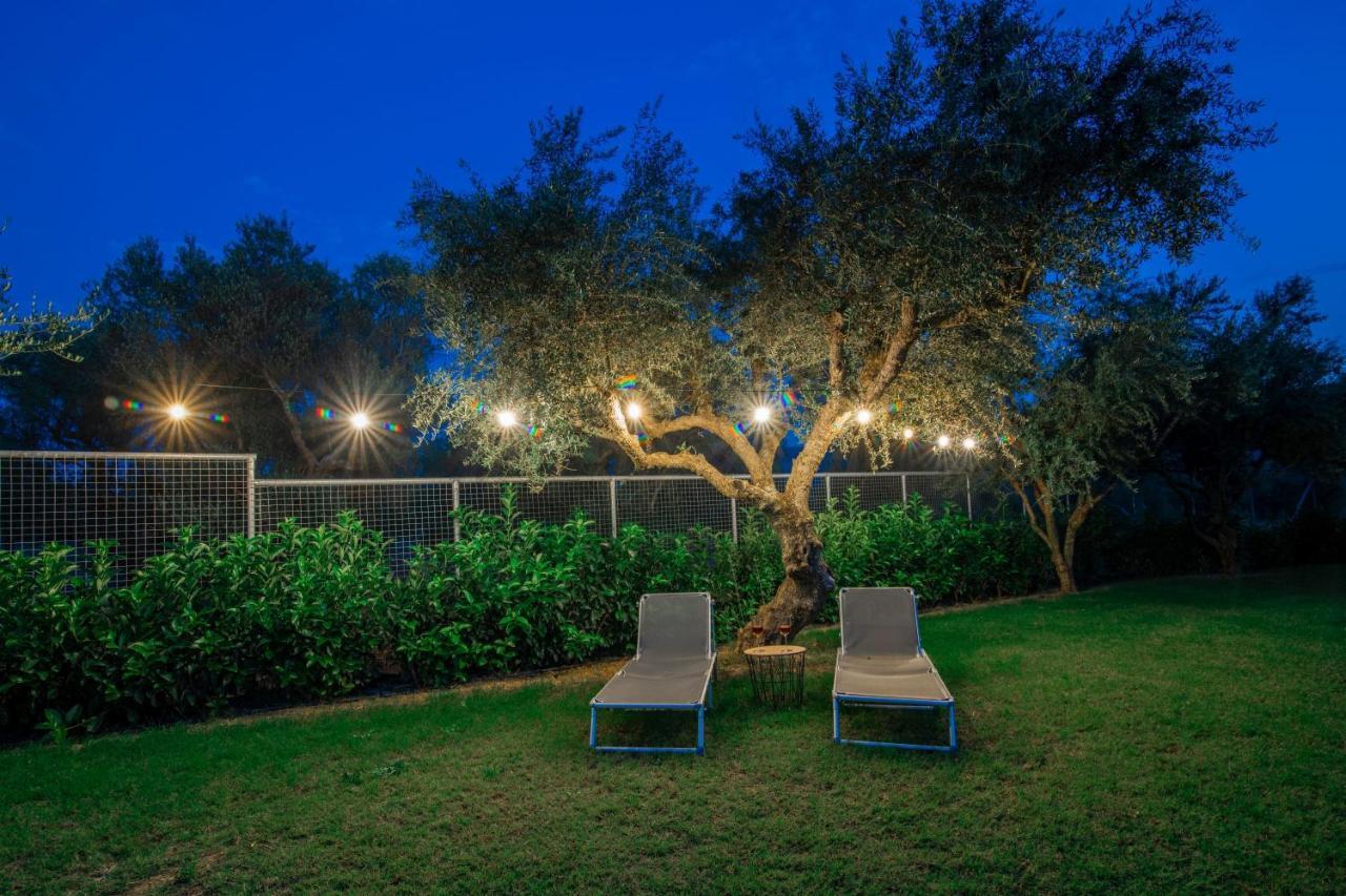 Antonia Villa - Luxurious Serenity With Private Pool, By Zantewize Kalipadhon Exterior photo